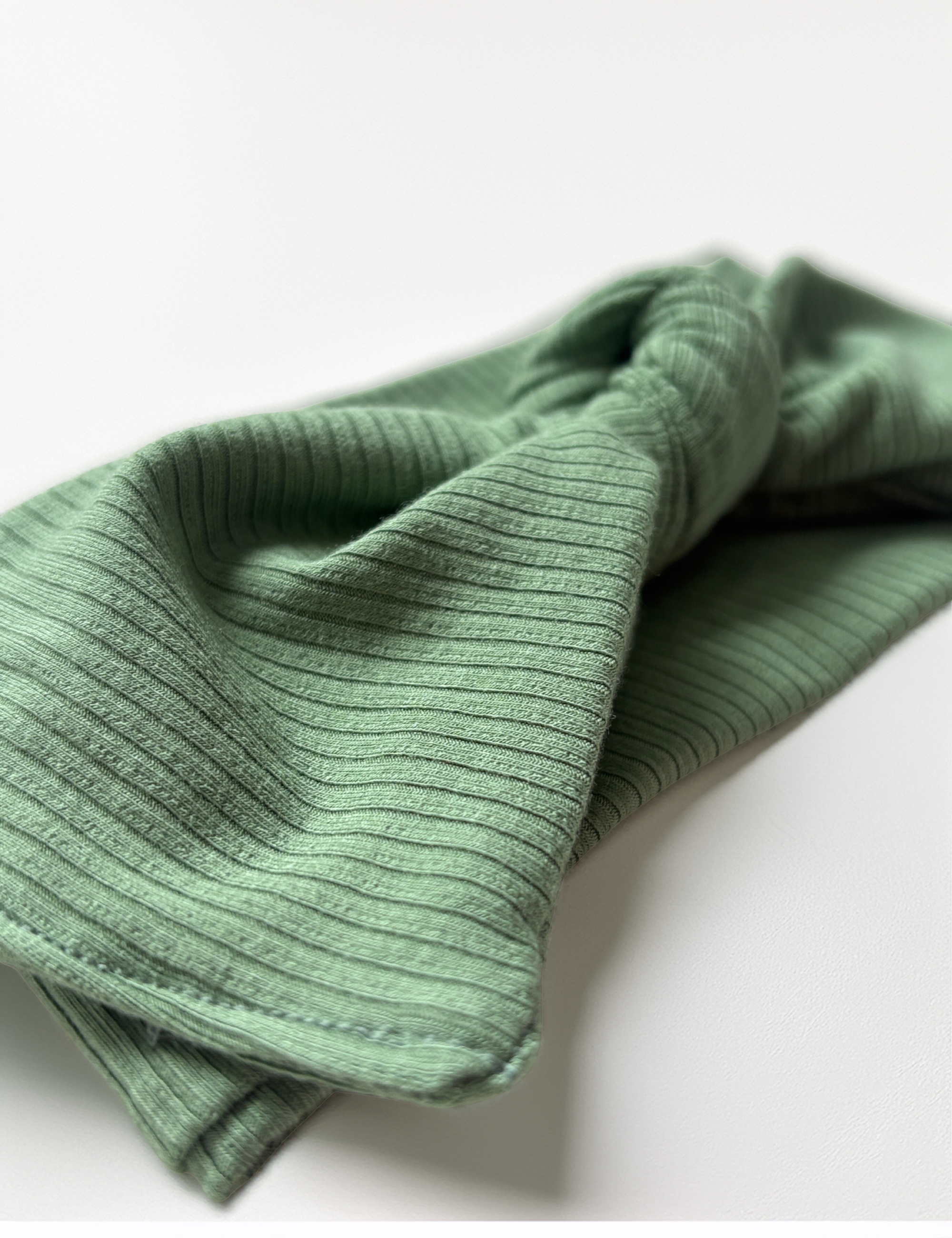 Sage Rib Bow - GLYN & CO.